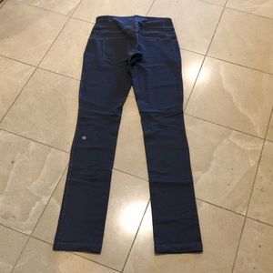 Lululemon Energize Pant — Dark Grey Denim